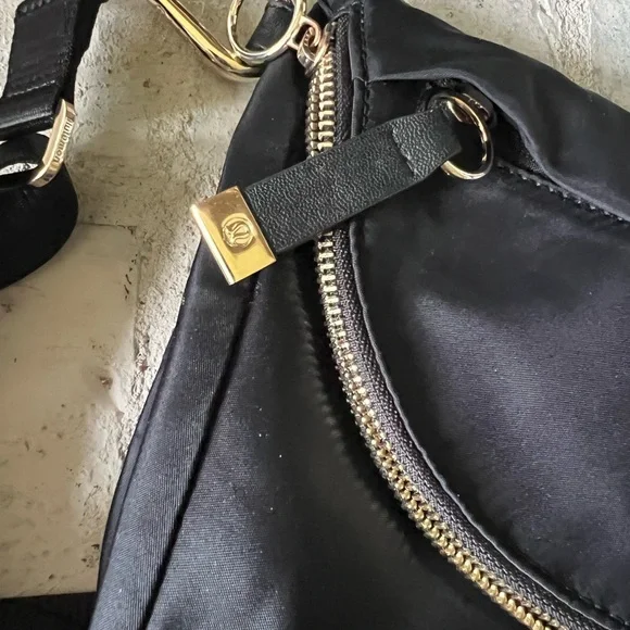 Lululemon All Night Festival Bag Micro 1.5L - Picture 12 of 14